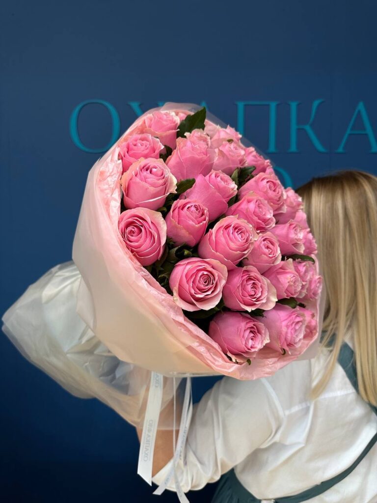 Букет роз, розовых, 25шт