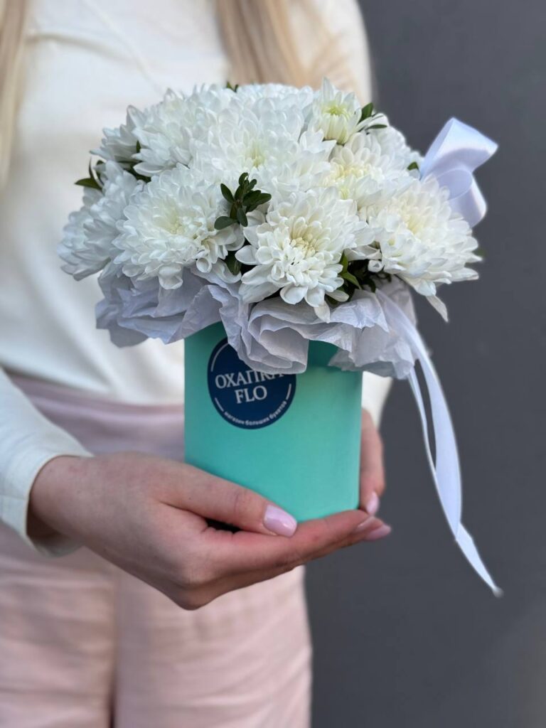 Букет кустовых хризантем, в тубусе. Купить