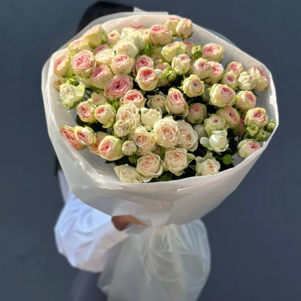Букет роз нежно-розовых кустовых. Купить