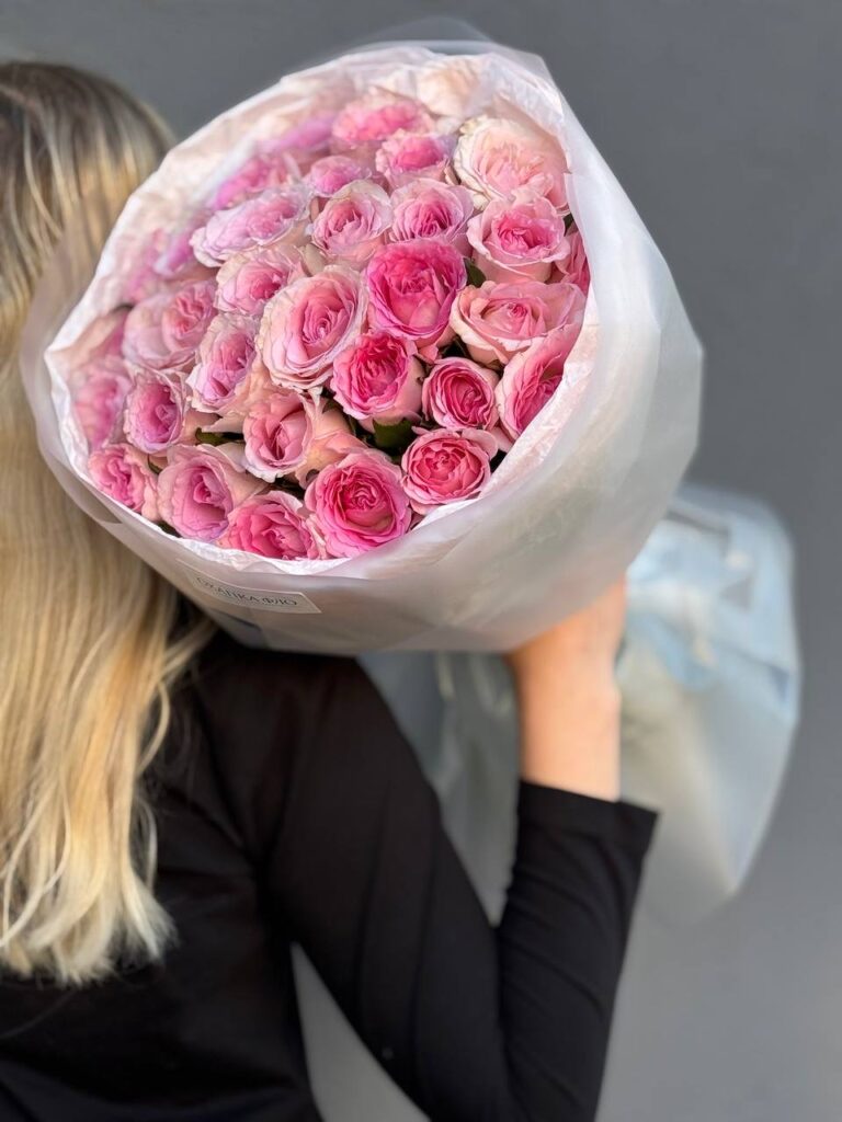 Букет розовых роз 41 шт. 50 "Нежность"