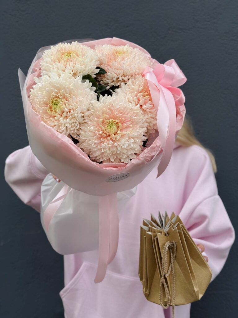 Букет розовых хризантем, 5 шт.