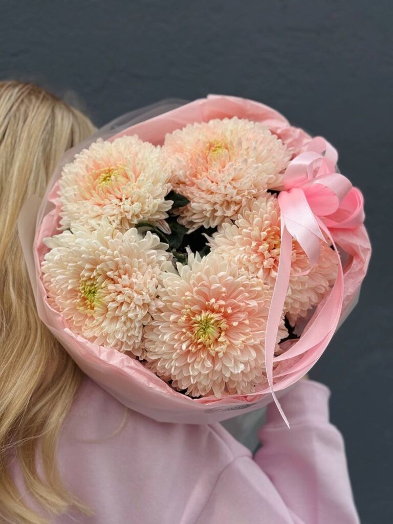 Букет розовых хризантем, 5 шт.