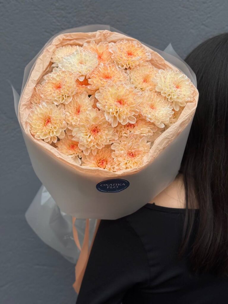 Букет хризантем, 5 шт, персиковых